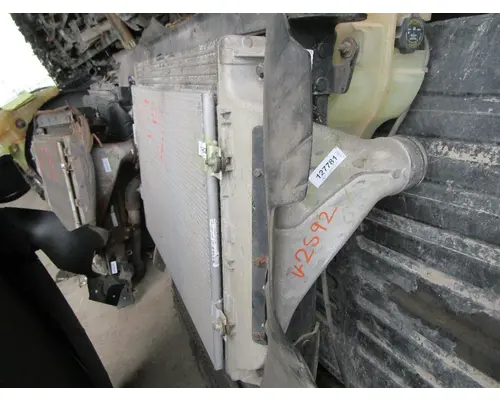 FREIGHTLINER Cascadia_FL6L ChargeAirCooler