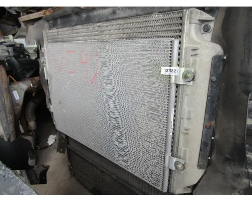 FREIGHTLINER Cascadia_FL6L ChargeAirCooler