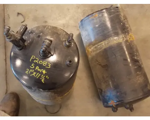 FREIGHTLINER Cascadia  Air Tank