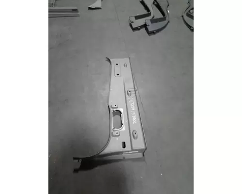 FREIGHTLINER Cascadia  Body Parts, Misc.