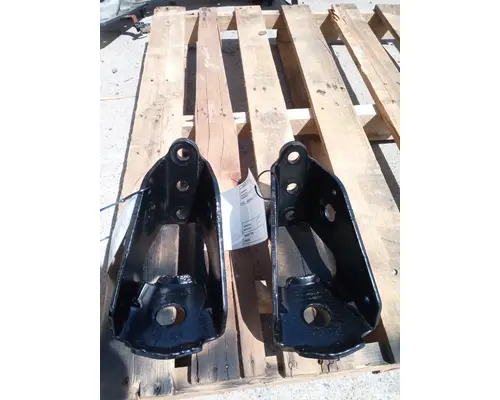 FREIGHTLINER Cascadia  Cab Shock Mount 118
