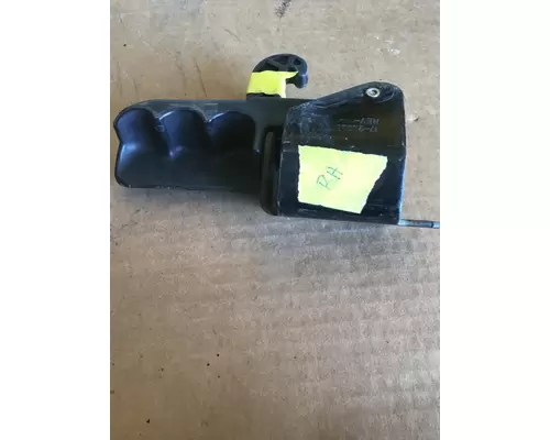 FREIGHTLINER Cascadia  Latches and Locks