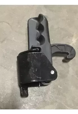 FREIGHTLINER Cascadia  Latches and Locks