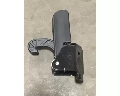 FREIGHTLINER Cascadia  Latches and Locks