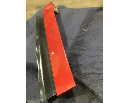 FREIGHTLINER Cascadia  Side Fairing