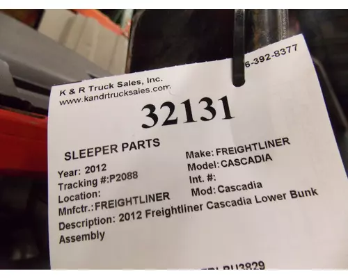 FREIGHTLINER Cascadia  Sleeper Parts