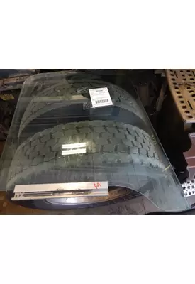 FREIGHTLINER Cascadia  Special Glass