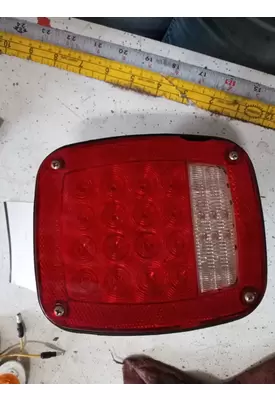 FREIGHTLINER Cascadia  Tail Lamp