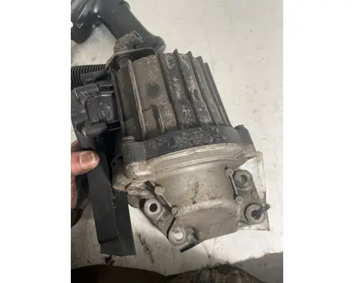 FREIGHTLINER Cascadia 315 Crankcase Breathers