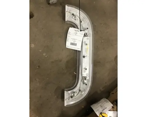 FREIGHTLINER Cascadia 470 Lighting Components
