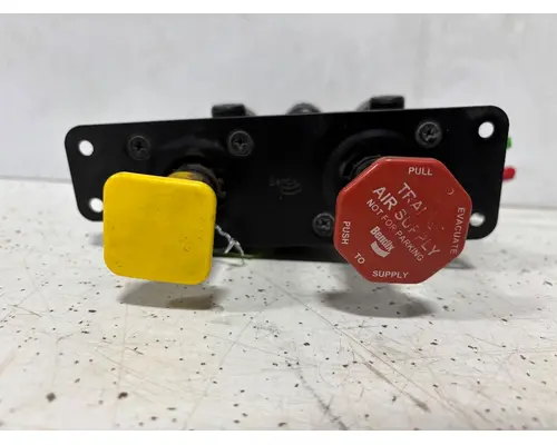 FREIGHTLINER Cascadia 944 Air Brake Valves