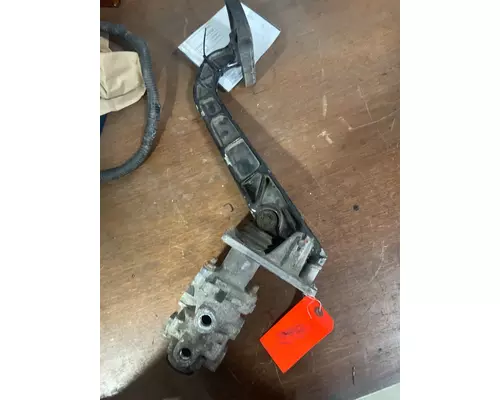 FREIGHTLINER Cascadia Accelerator Parts