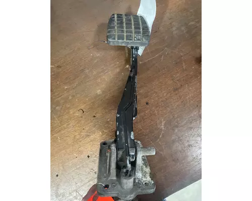 FREIGHTLINER Cascadia Accelerator Parts
