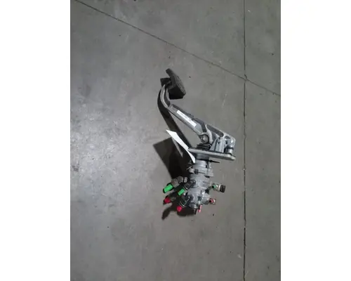 FREIGHTLINER Cascadia Accelerator Parts