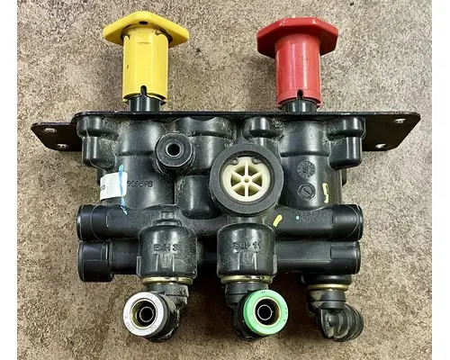 FREIGHTLINER Cascadia Air Brake Dash Valve