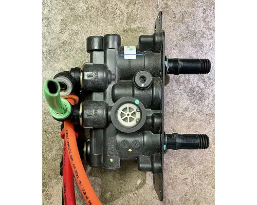 FREIGHTLINER Cascadia Air Brake Dash Valve