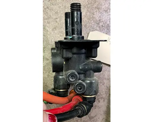 FREIGHTLINER Cascadia Air Brake Dash Valve