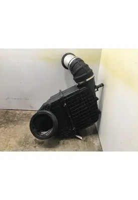FREIGHTLINER Cascadia Air Cleaner