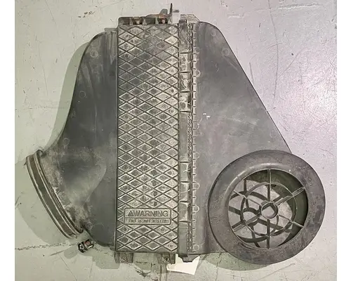 FREIGHTLINER Cascadia Air Cleaner