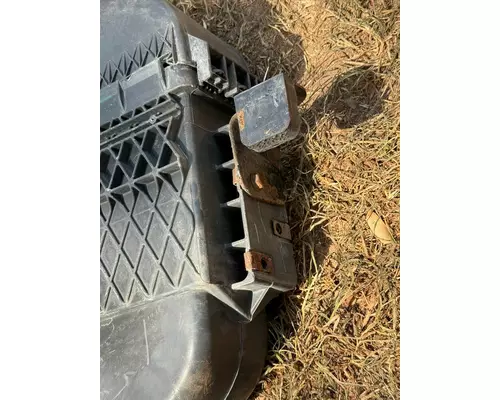 FREIGHTLINER Cascadia Air Cleaner