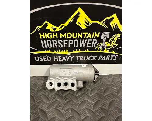 FREIGHTLINER Cascadia Air Compressor