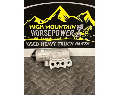 FREIGHTLINER Cascadia Air Compressor