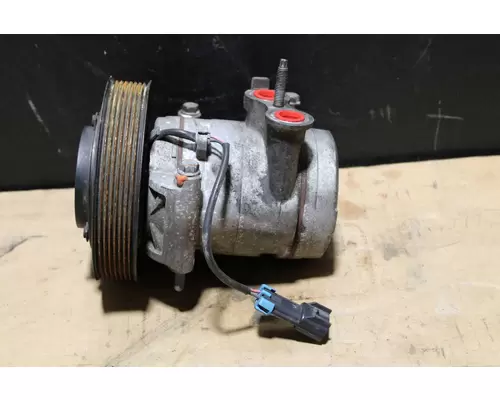 FREIGHTLINER Cascadia Air Conditioner Compressor