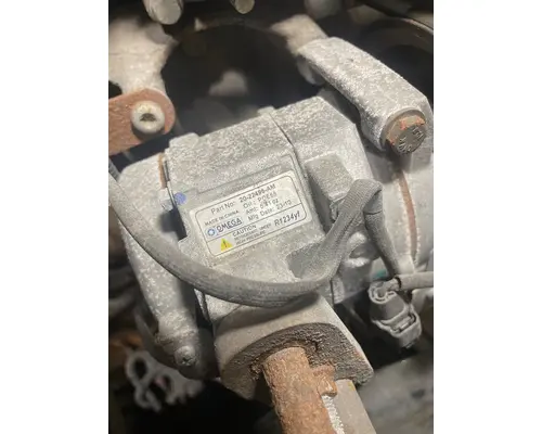 FREIGHTLINER Cascadia Air Conditioner Compressor