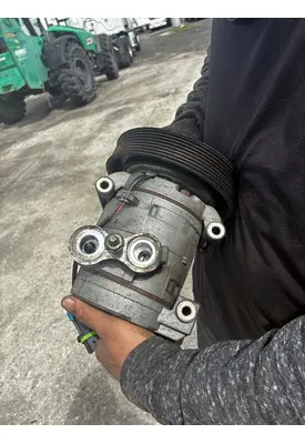 FREIGHTLINER Cascadia Air Conditioner Compressor
