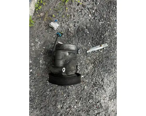 FREIGHTLINER Cascadia Air Conditioner Compressor