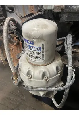 FREIGHTLINER Cascadia Air Drier