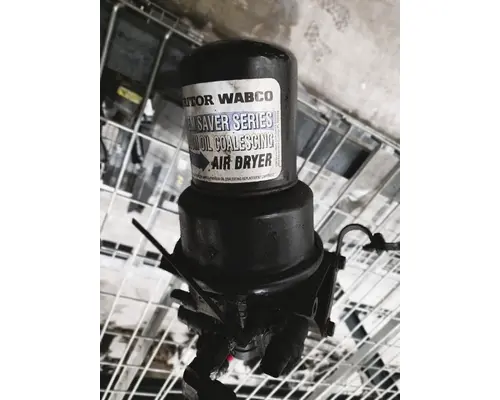 FREIGHTLINER Cascadia Air Drier