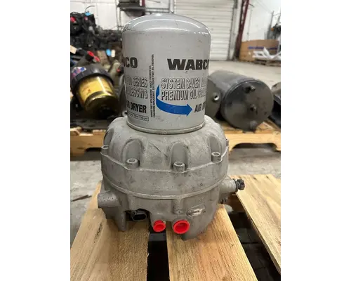 FREIGHTLINER Cascadia Air Dryer