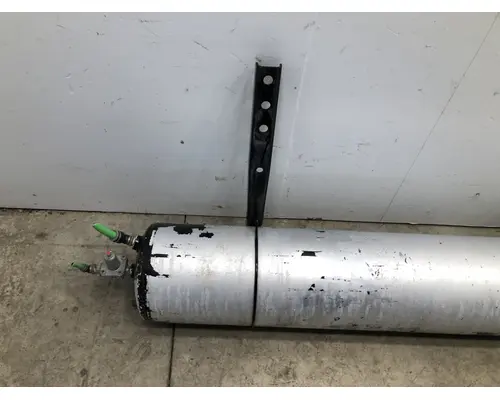 FREIGHTLINER Cascadia Air Tank