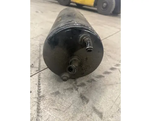 FREIGHTLINER Cascadia Air Tank