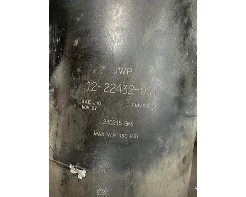 FREIGHTLINER Cascadia Air Tank