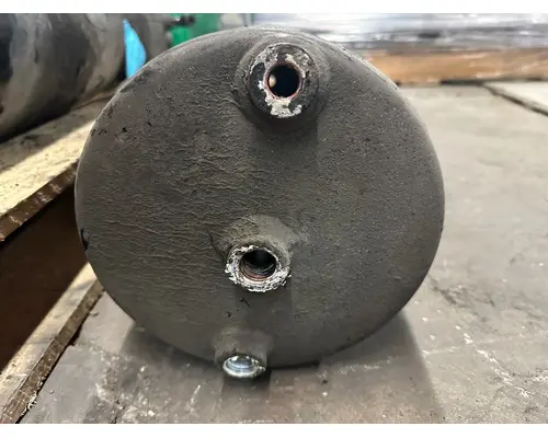 FREIGHTLINER Cascadia Air Tank