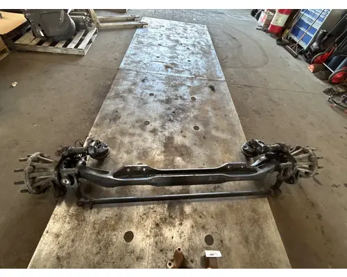 FREIGHTLINER Cascadia Axle Housing (Front)