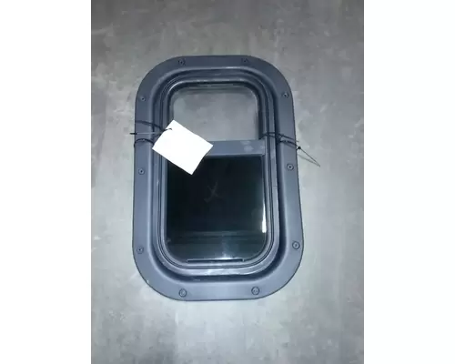 FREIGHTLINER Cascadia Back Glass
