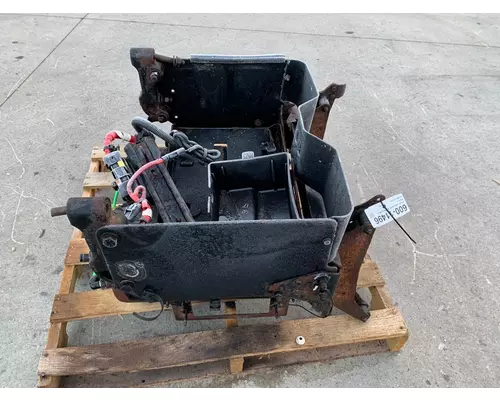 FREIGHTLINER Cascadia Battery Box