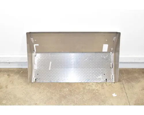 FREIGHTLINER Cascadia Battery Box