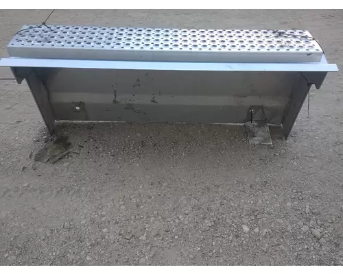 FREIGHTLINER Cascadia Battery Box