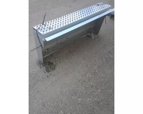 FREIGHTLINER Cascadia Battery Box
