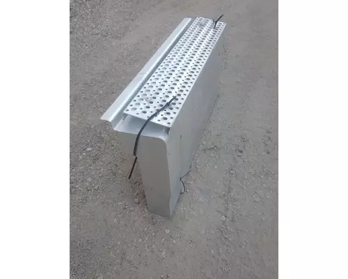 FREIGHTLINER Cascadia Battery Box