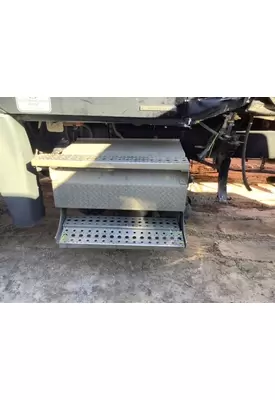 FREIGHTLINER Cascadia Battery Box