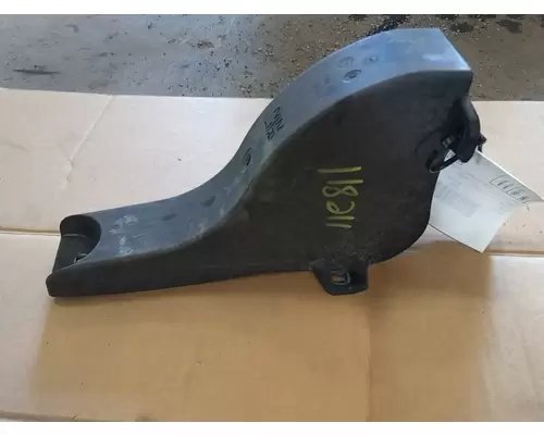 FREIGHTLINER Cascadia Bracket, Cab Extender