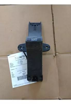 FREIGHTLINER Cascadia Bracket, Cab Extender