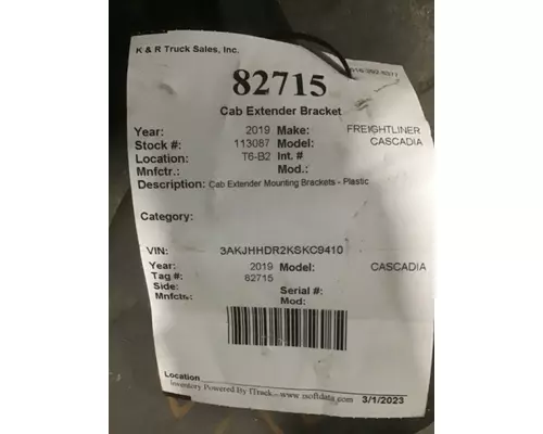 FREIGHTLINER Cascadia Bracket, Cab Extender