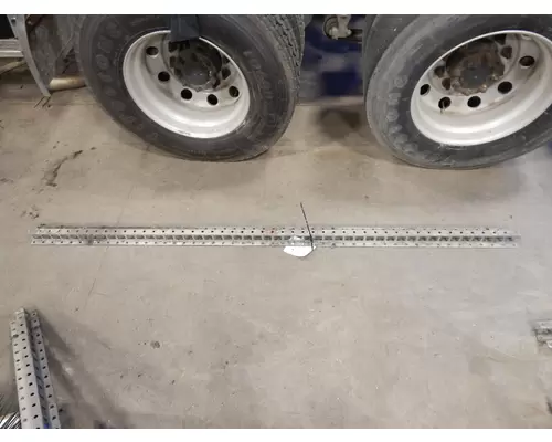 FREIGHTLINER Cascadia Bracket, Side Skirt