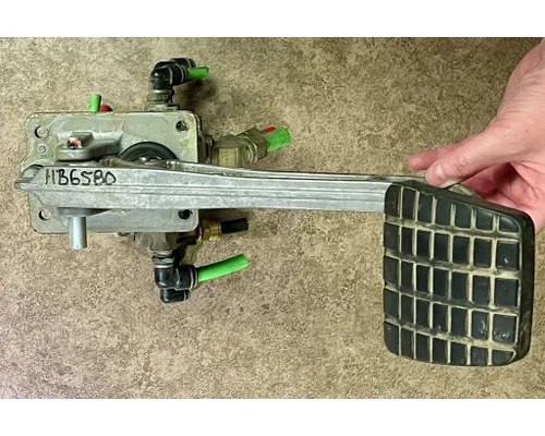FREIGHTLINER Cascadia Brake Parts, Misc. Rear